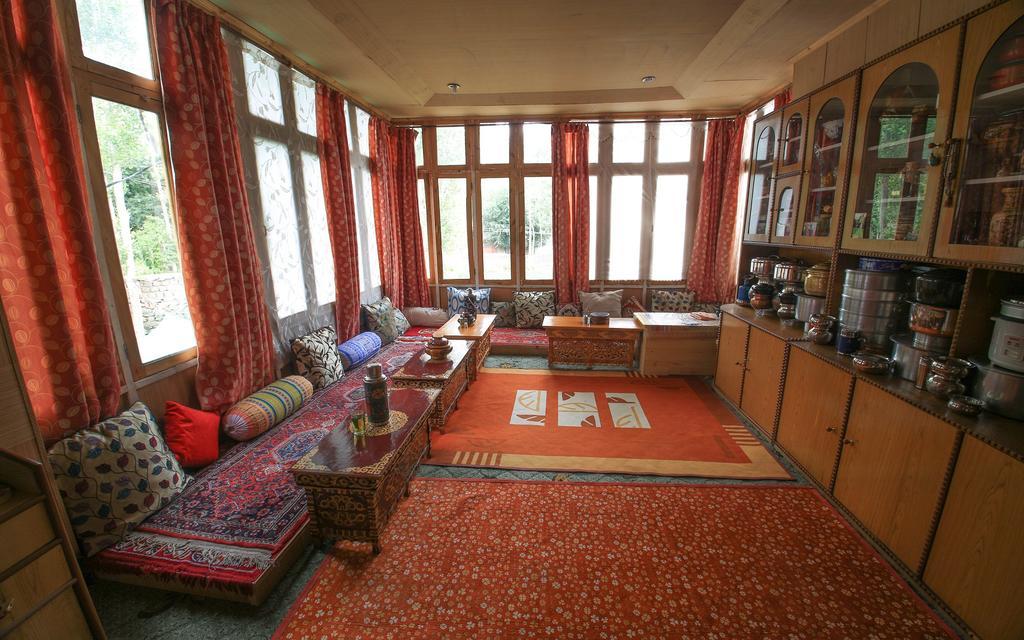 Tsetan Guest House Leh Exterior foto